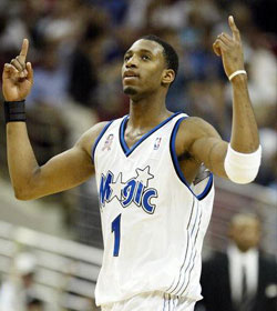 役中均有亮 役中均有亮