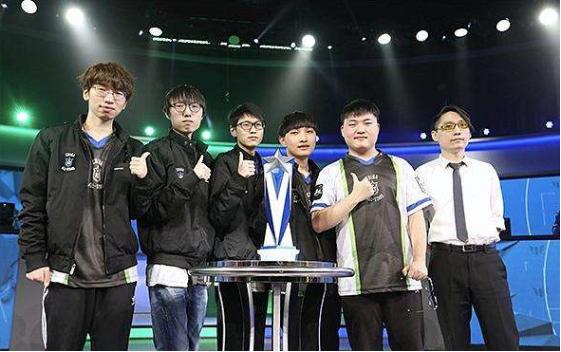 子轻量级比 子轻量级比