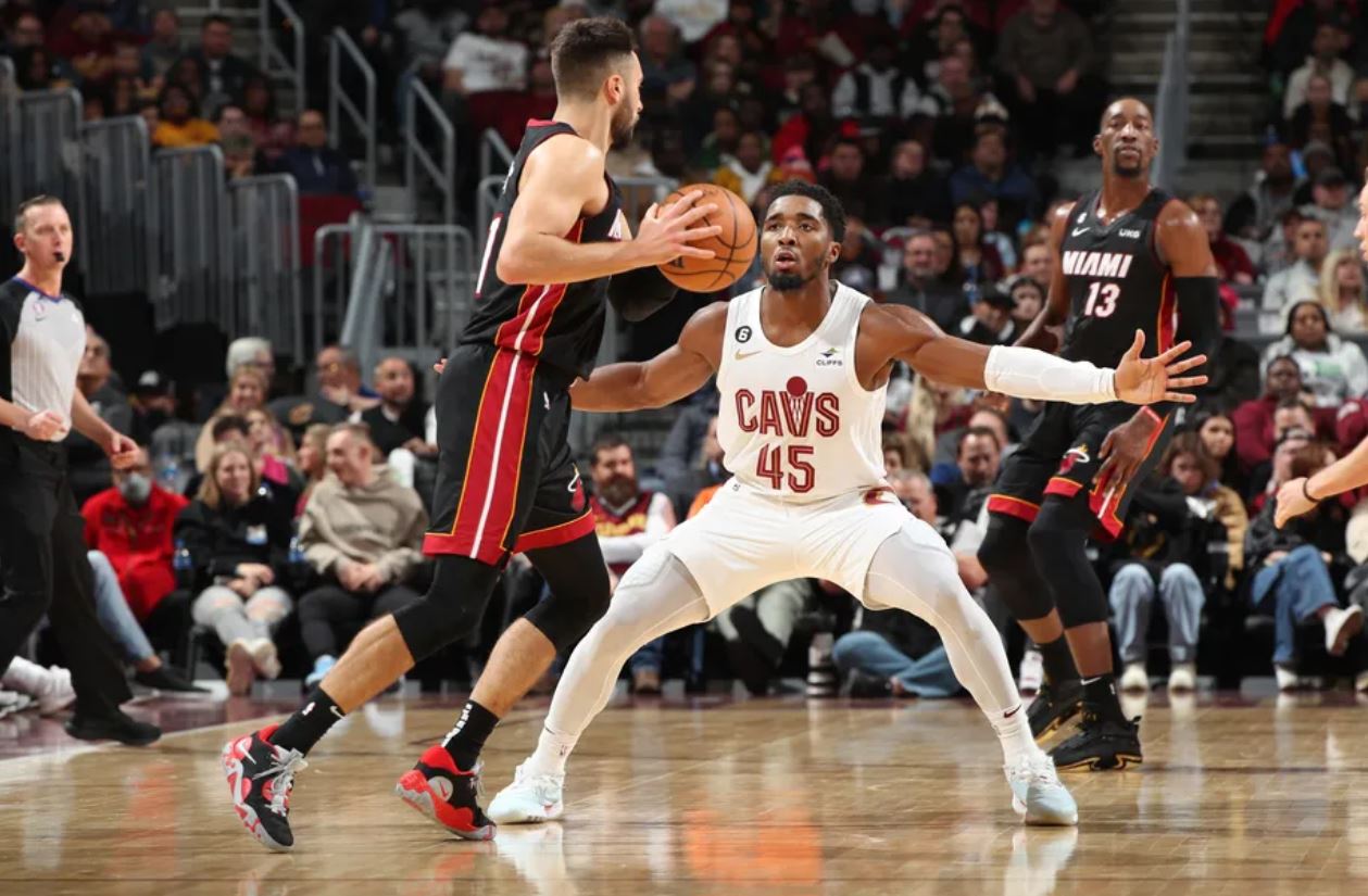 然在人们心 然在人们心