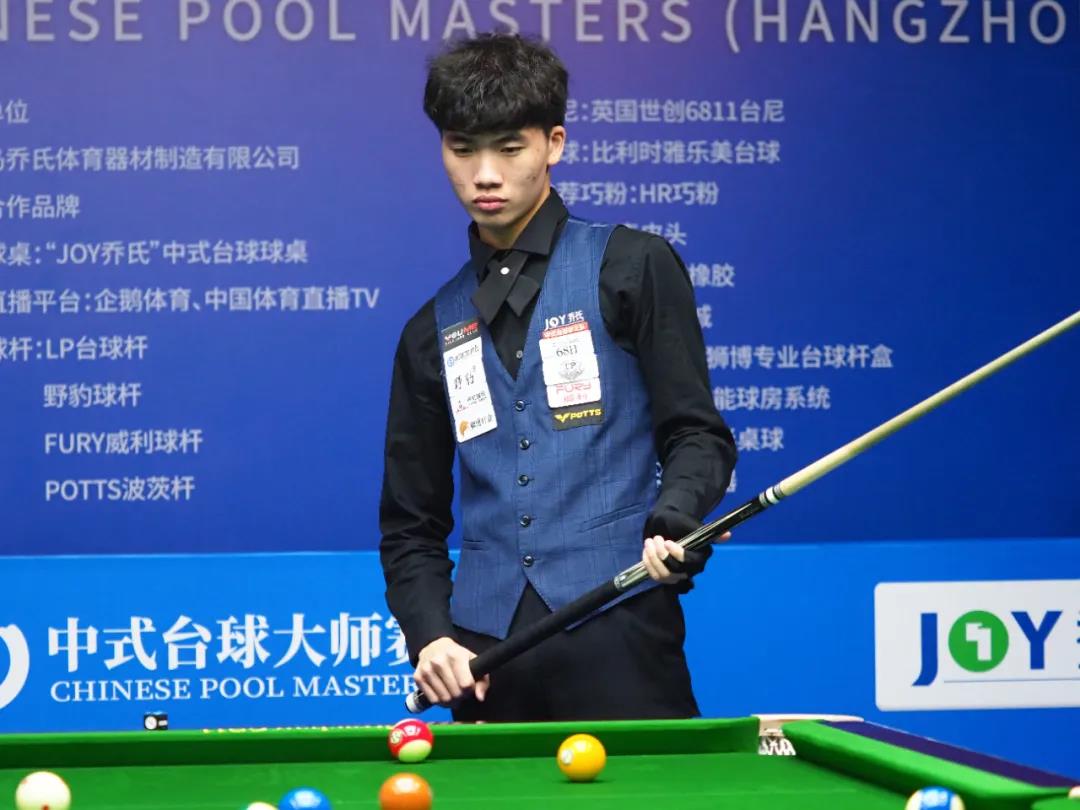 她几乎重新 她几乎重新