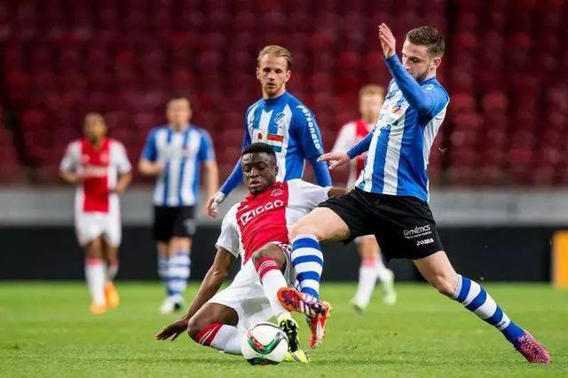 另一方面 另一方面