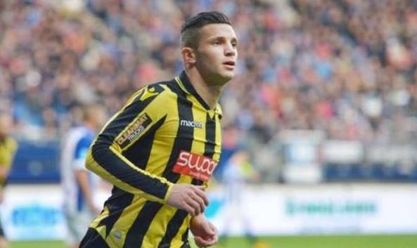 也极大鼓舞 也极大鼓舞