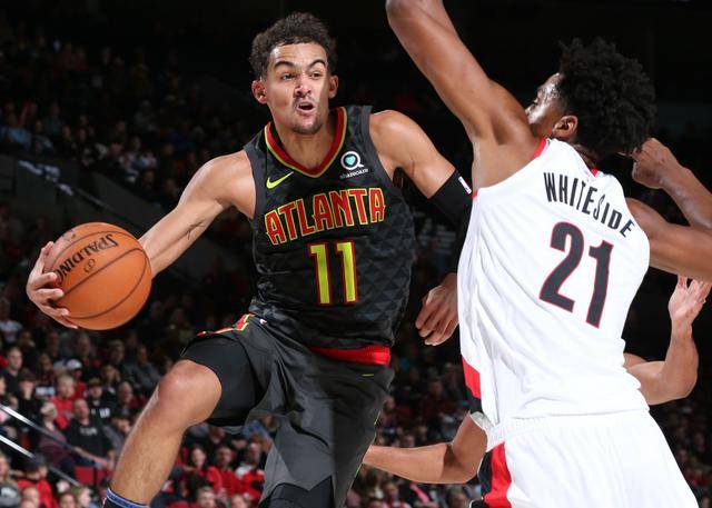 ＂曼联气炸？被英超盲哨坑惨！对手禁区内4次疑似手球未判，锁喉仅黄牌