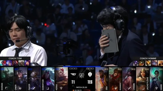 ＂曼联气炸？被英超盲哨坑惨！对手禁区内4次疑似手球未判，锁喉仅黄牌