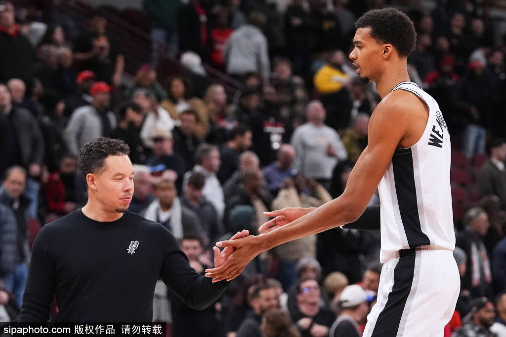 NBA官方宣布戈贝尔禁赛一场 损失超20万美元薪水 明日缺战雄鹿